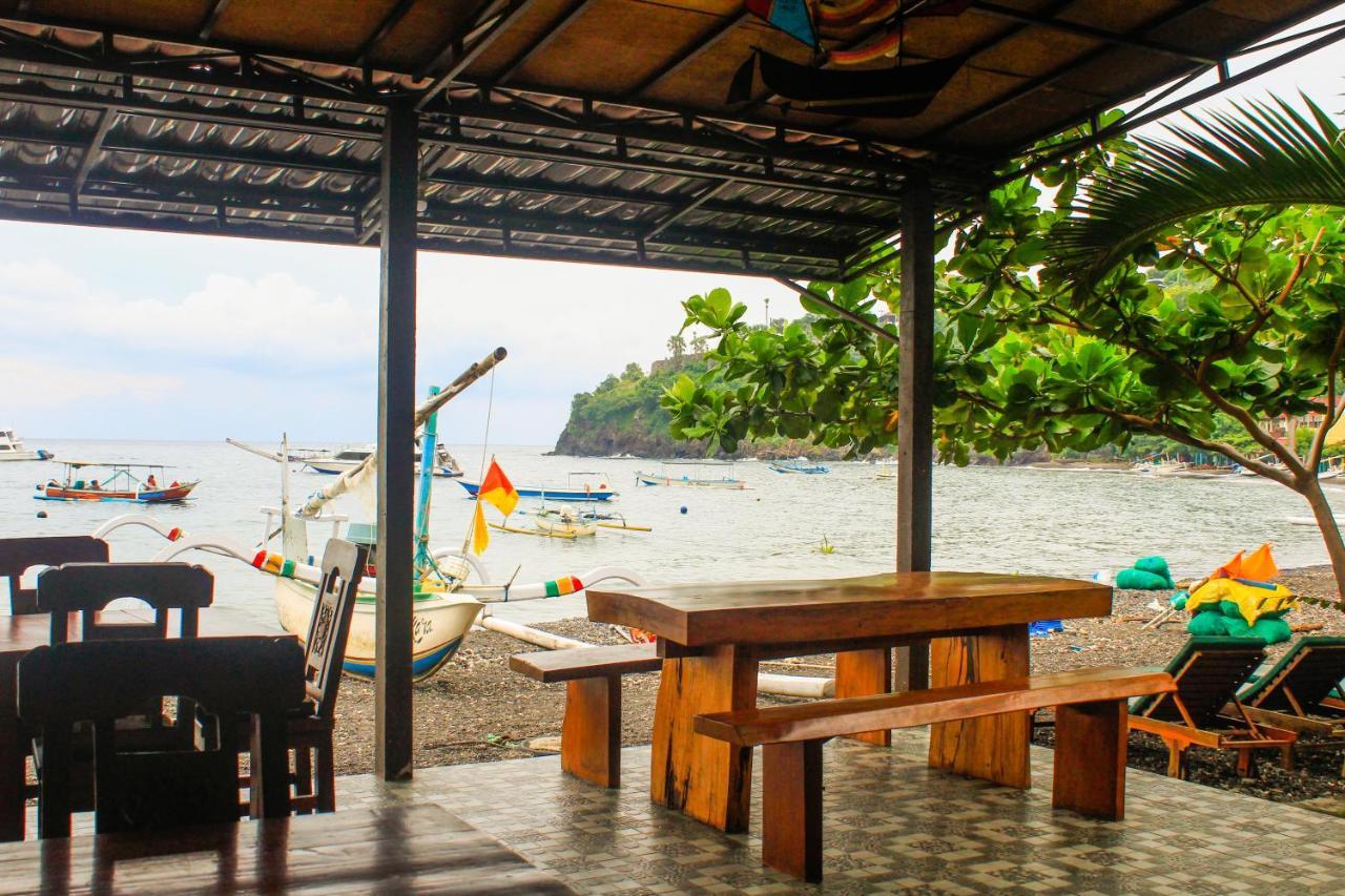 Coconut Beach Bungalows & Warung Amed  Exterior photo